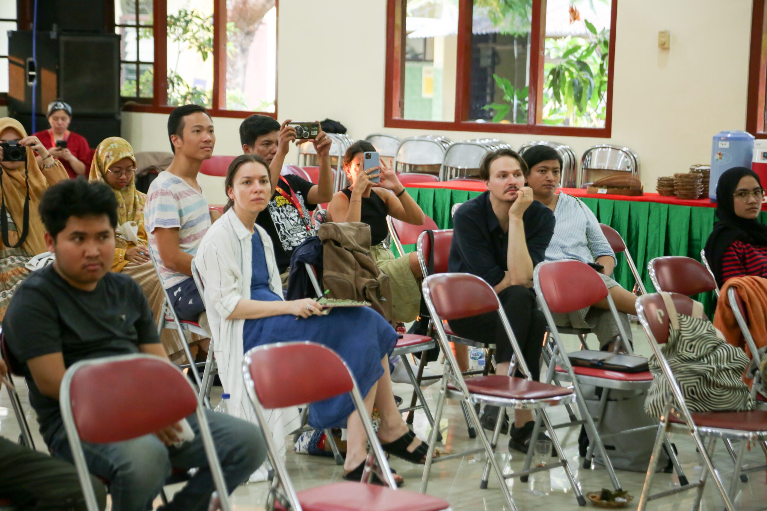 Biennale Forum Hari Pertama